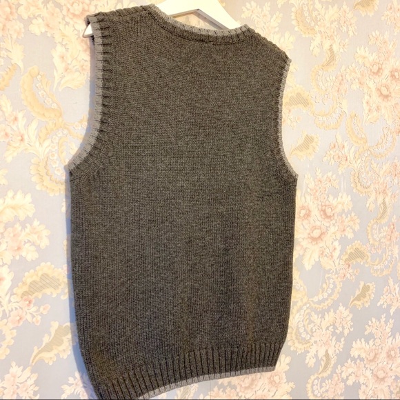 Boys Grey Sweater Vest Gymboree NWT Size 8 - Picture 7 of 8